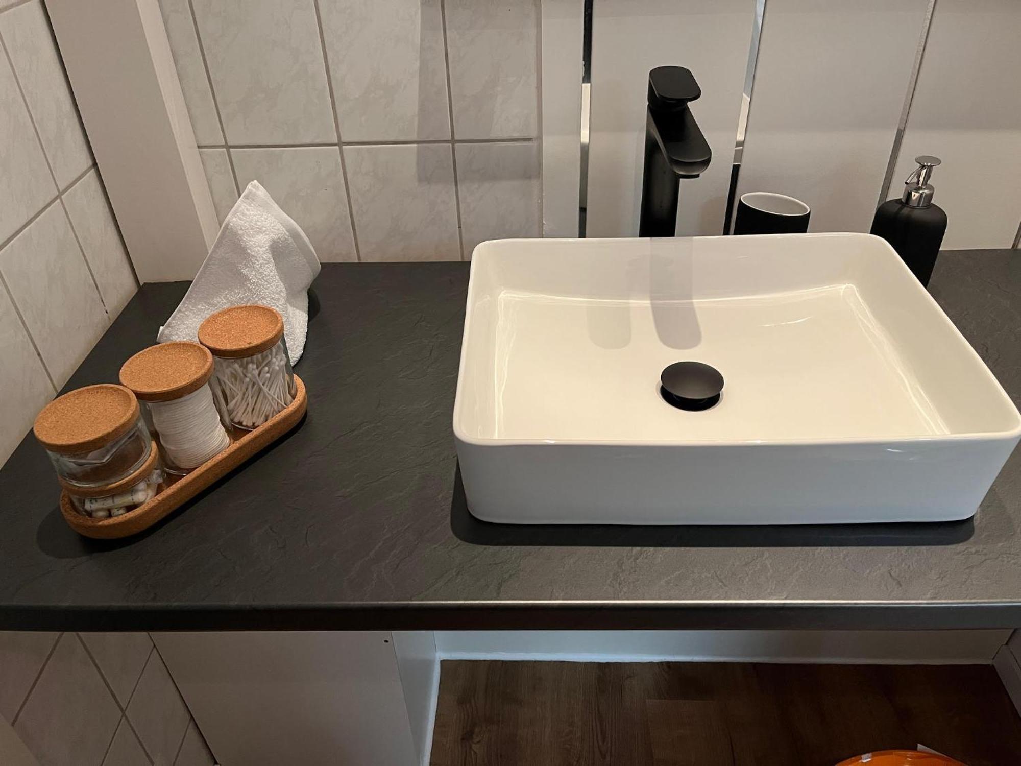 Weimotel Am See Mit Parkplatz, Kueche Und Hdtv Weimar  Eksteriør billede